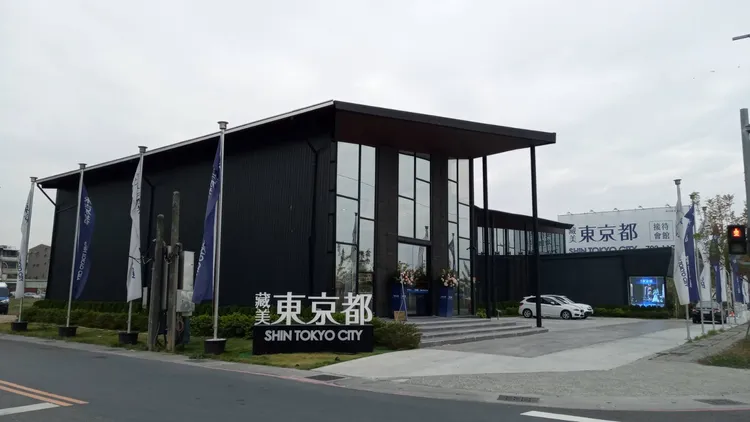 大樓預售案「東京都」實登最高每坪34萬元。葉家銘攝