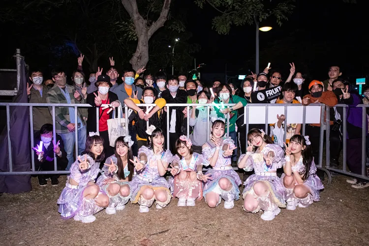 「FRUITS ZIPPER」到台南大啖很多美食。放馬過來！日韓娛樂特設對策室 提供