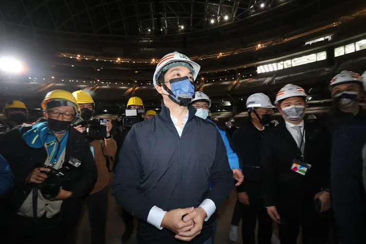 蔣萬安本周一到大巨蛋視察。資料照，鄭孟晃攝