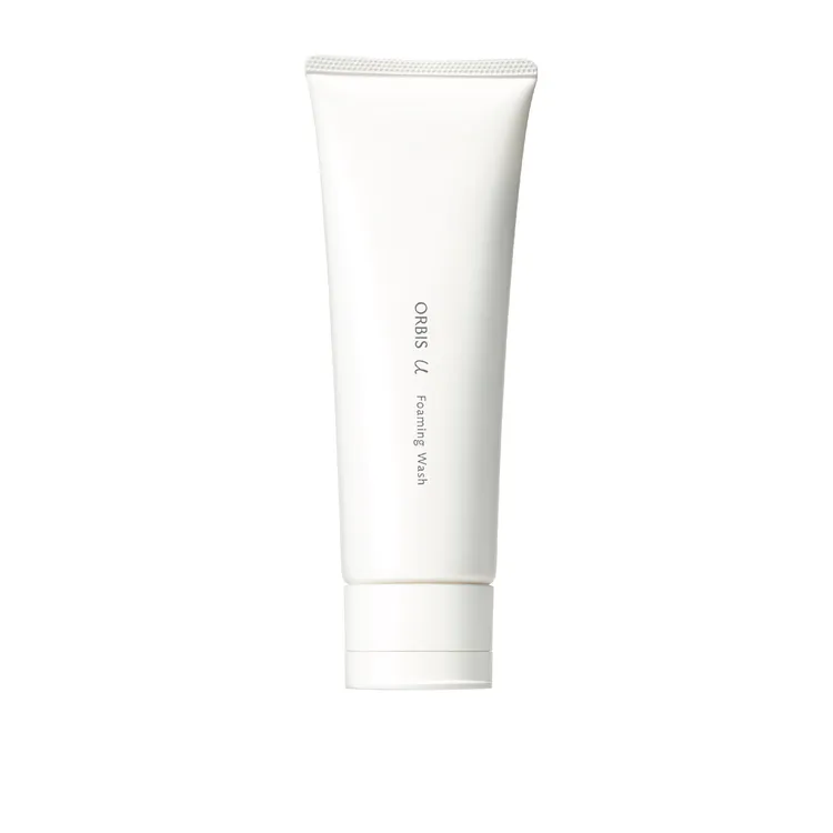 芯生悠淨透潔面乳，120g／630元。品牌提供