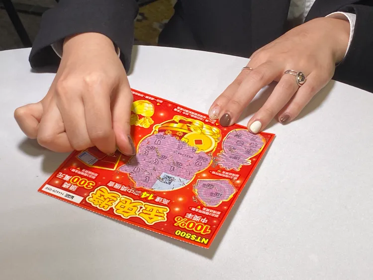 網路流傳小密技，購買尾數3、6、9的票號特別容易回本。陳怡文攝