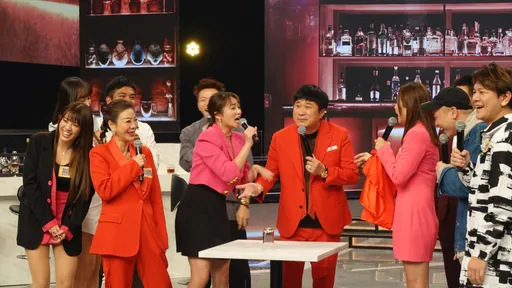 胡瓜秀單桿進4球絕活 楊繡惠性感躺球桌想「一桿進洞」