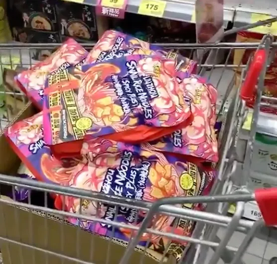 經濟部回應，依現行規定，中國大陸製粉條類產品均不准進口。翻攝李宗霖臉書