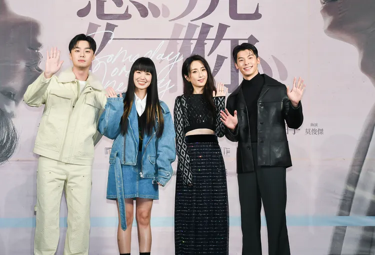 柯佳嬿（右二）、孫盛希（左二）為電影打造全新動人曲目。車庫娛樂、三鳳製作提供