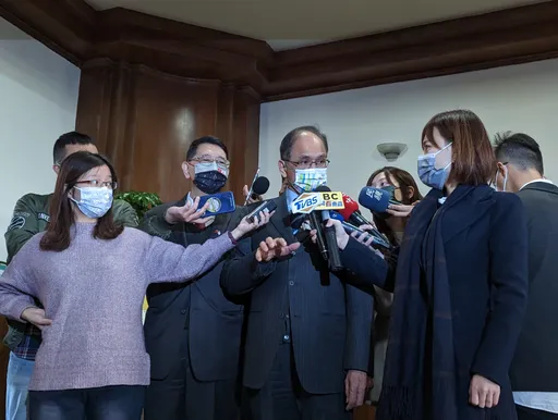 柯建銘曝發6000元「比清明節還晚」　游錫堃說話了：不會拖那麼久