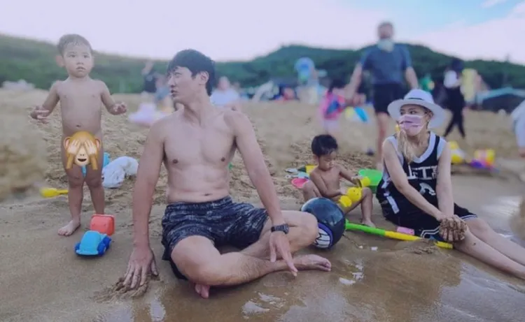 馬俊麟沒戲拍時享受天倫之樂。翻攝梁敏婷IG