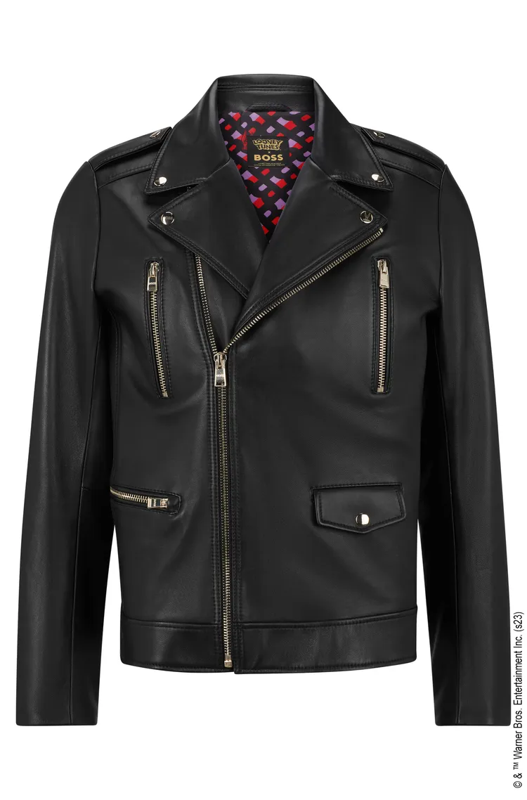Looney Tunes x BOSS農曆新年聯名系列羊皮騎士夾克，台北101專門店獨家販售，4萬3900元。品牌提供