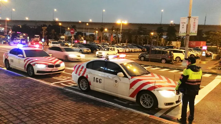 春節期間，國道公路警察局在各服務區及休息站編排警力機動駐守。國道公路警察局提供