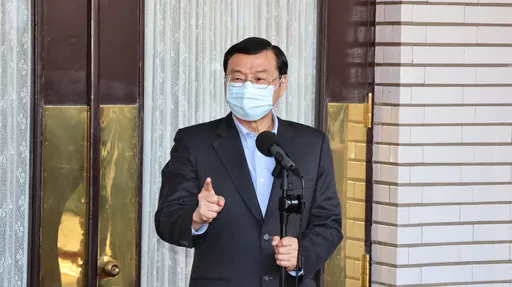 年前紅包飛了？藍突喊「拒簽總預算也不延會」　只因被綠「這件事」惹毛