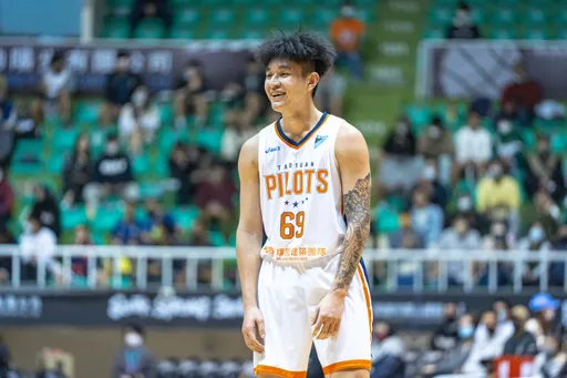 69魔王帶頭衝！領航猿破PLG紀錄豪取9連勝　鋼鐵人7連敗本季僅1勝