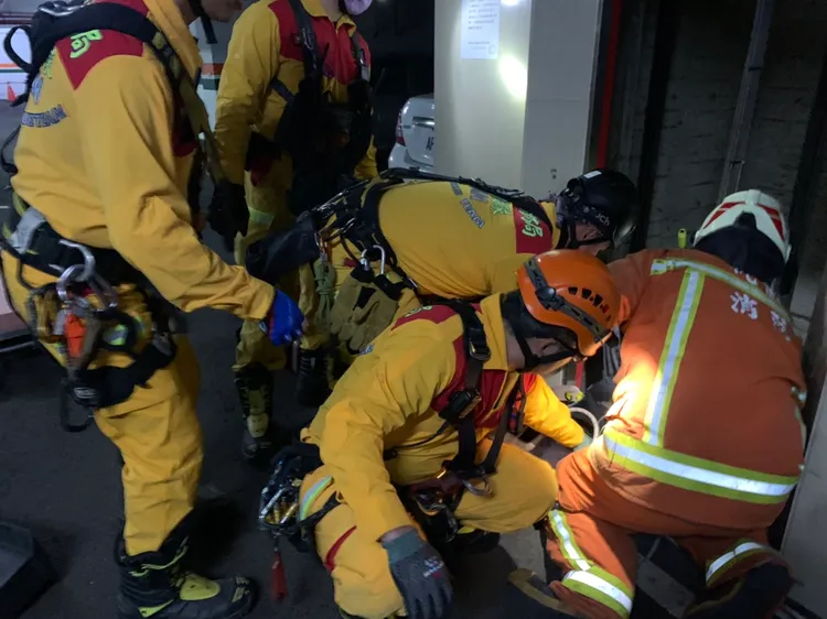 消防人員到場搶救。桃園市消防局提供