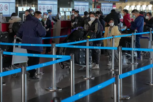 日本加強篩檢旅客首日檢出92例陽性　其中90人到過中國