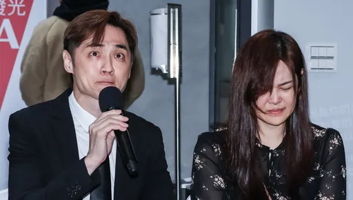 宋逸民握妻手「對不起」 律師開酸:自認受害者!真的站不住腳