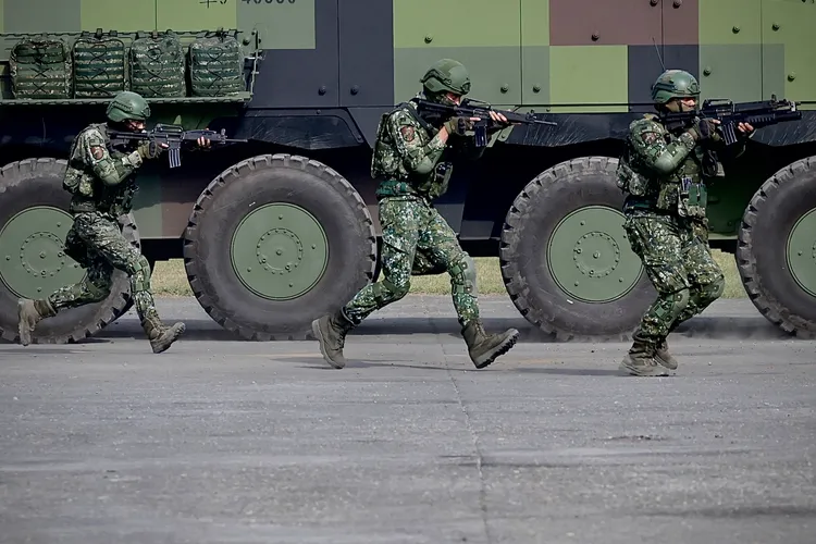 機步排應援作戰實兵演練。林林攝