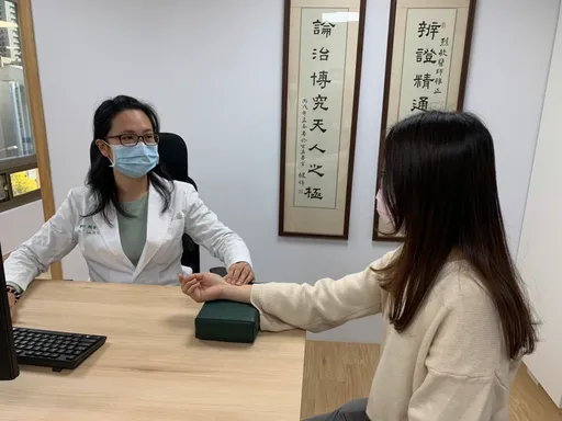 35歲粉領族便秘20年 她靠這一方劑迎順暢人生