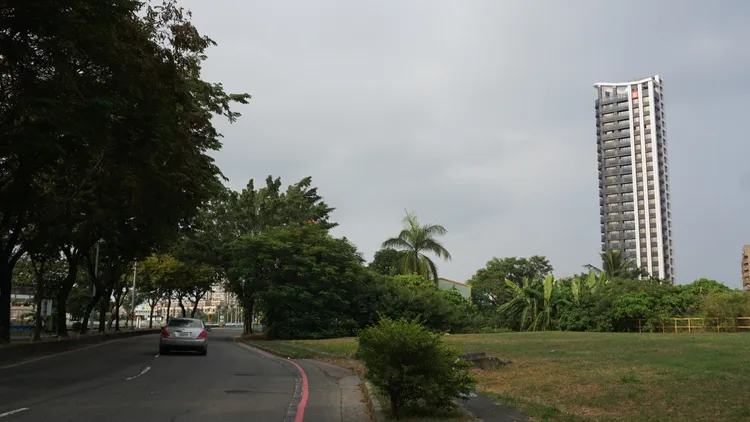 推案多屬大坪數豪宅，但購屋少成交量也不多。葉家銘攝