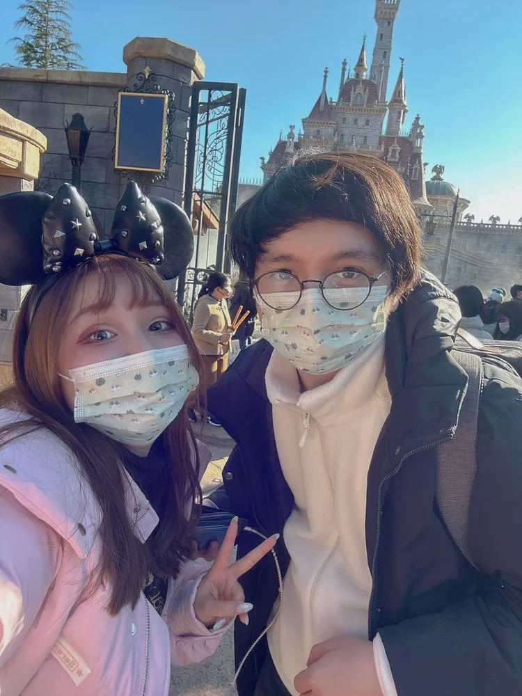 台灣遊戲直播主「懶貓」跟風安太座，以按讚數的15倍為包給愛情長跑15年女友沁的紅包金額。翻攝《懶貓 LanCat》的粉絲頁