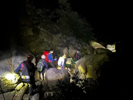 台中谷關七雄連2起山難 2大2小剛入山就迷路!警消摸黑救援