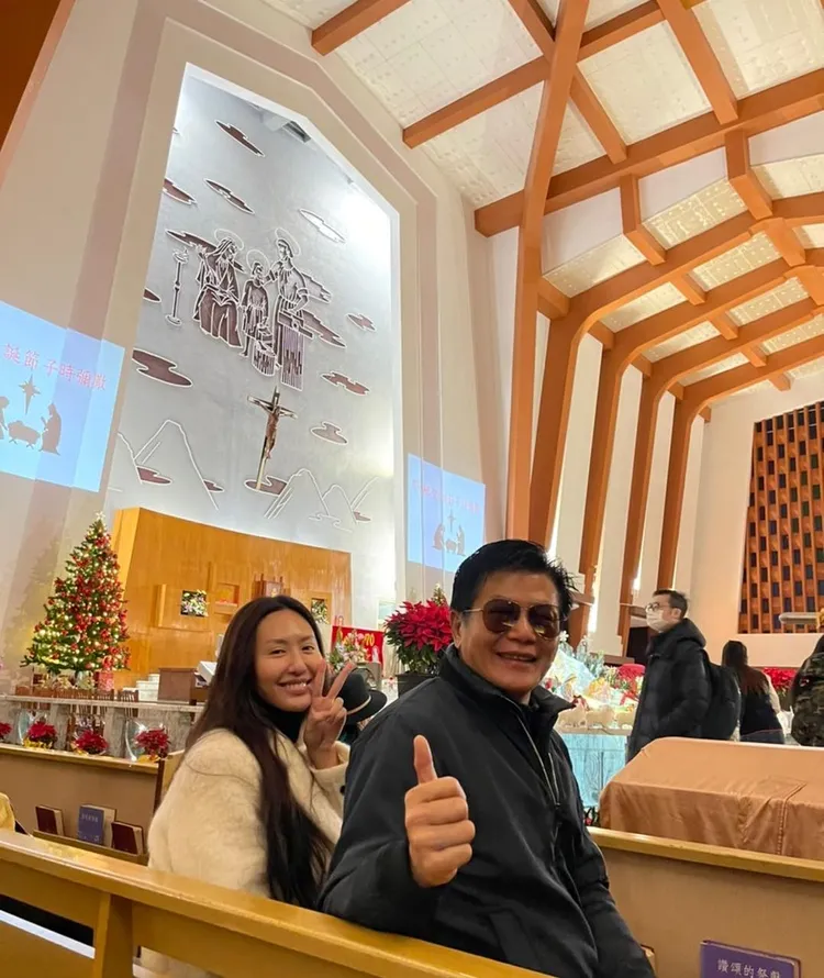 薔薔和爸爸林茂樹感情很好，發文幫爸爸澄清卻挨告。翻攝林嘉凌薔薔Maze臉書