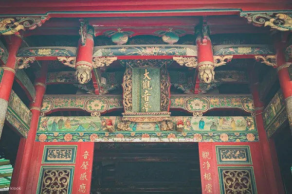  前往台南參加四大月老參拜半日遊，幫你新的一年愛情加溫、桃花滿滿。Klook提供