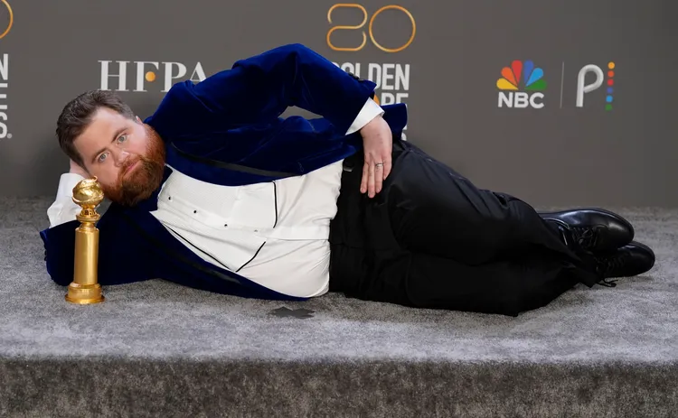 Apple TV+影集《黑鳥》中飾演變態連續殺人魔的保羅華特豪瑟喜獲男配角獎。美聯社