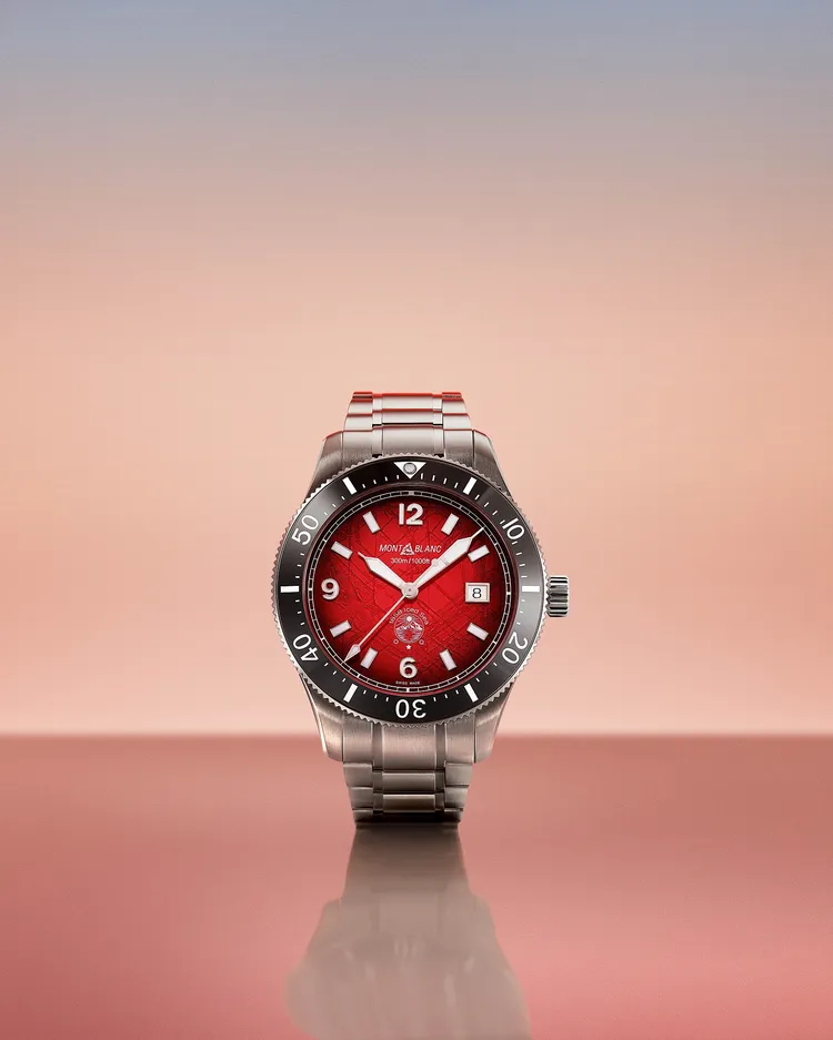 萬寶龍1858系列Iced Sea Minya Konka腕錶，限量285只，11萬7200元。品牌提供