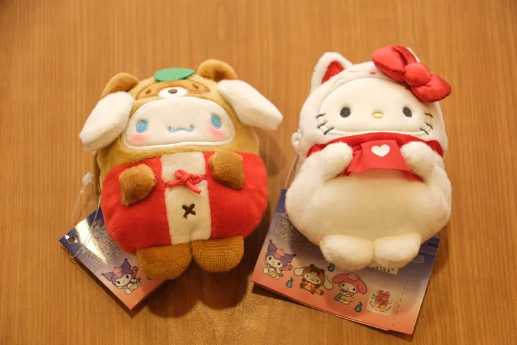 IG抽獎商品-玩偶造型化妝包。陳志淵攝