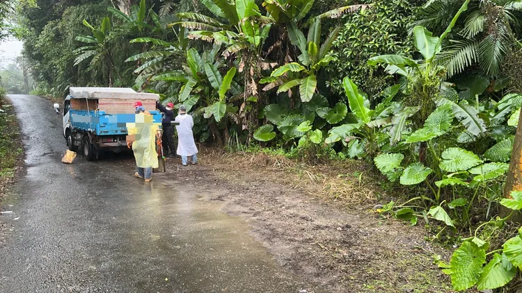 廢棄物已完成清除，但其未依規定委託合法業者清除廢棄物，仍涉犯廢棄物清理法第28條規定。新北市府提供