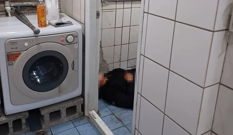 米行林姓老闆知道後，氣得找來其他3名米店員工持鐵鎚等鈍器將鍾男打到命危腦死。翻攝畫面