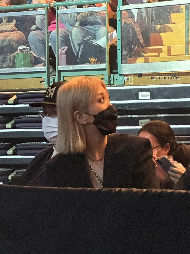 Ariel好奇的四處張望。林丞偉攝