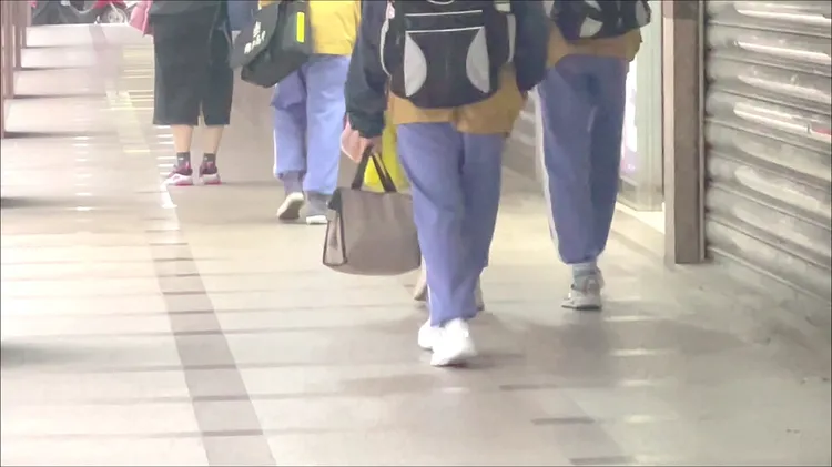 因妹妹到醫院墮胎，經警方及社工調查，獸父對家中一對姊妹花，從國中時就已下手性侵，時間長達三年。(設計畫面與案情人物無關)