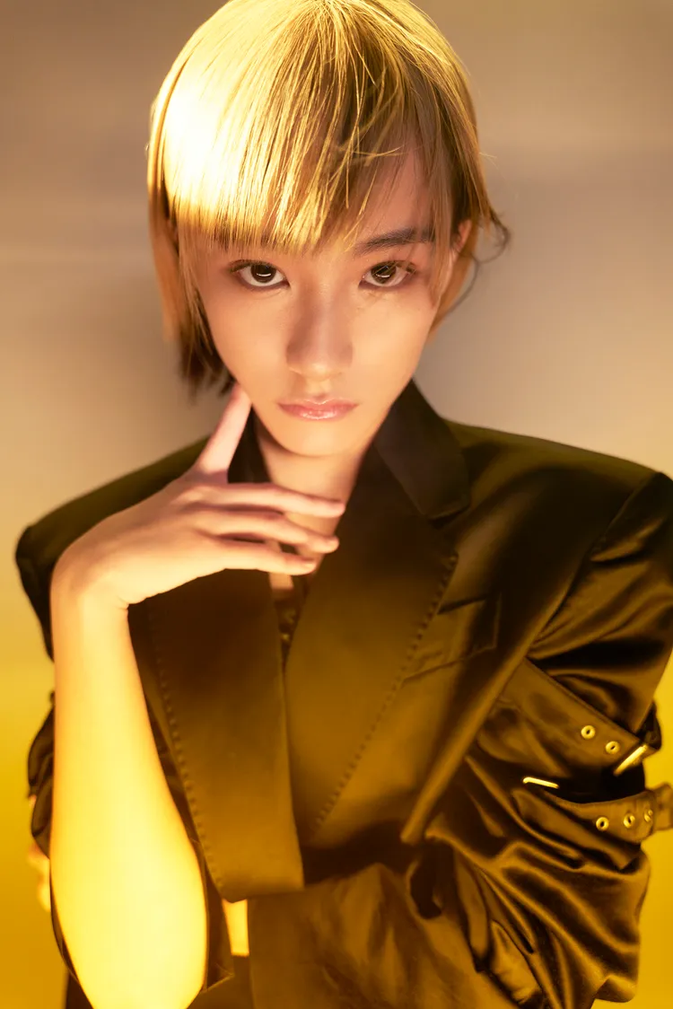 陳加恩外型中性。周子娛樂提供