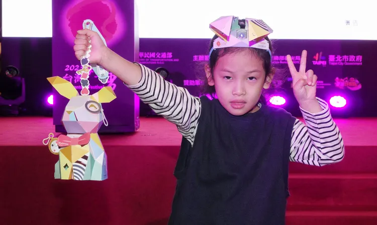 今年提燈1燈2用。莊宗達攝