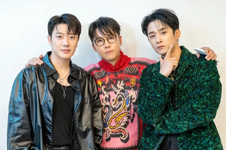 FTISLAND最近擔任選秀節目《THE IDOL BAND : BOY’S BATTLE》的製作人。翻攝FNC娛樂