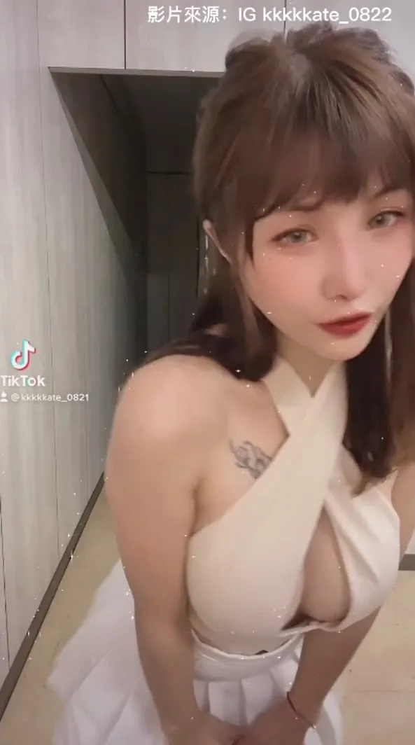 超兇奶奶爆乳亮相。kkkkkate_0822 提供