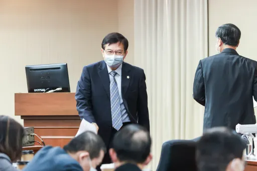 內閣總辭敏感時機!交通部長王國材突取消春節交通視察 幕僚冷淡稱不知情