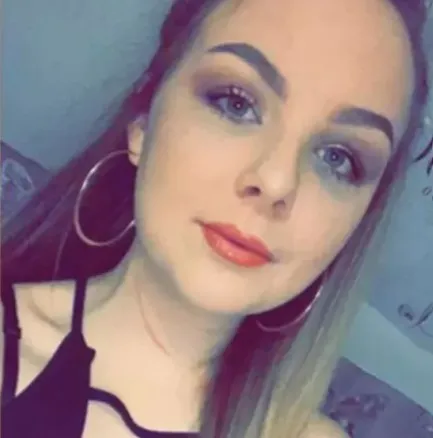 正妹不學好，竟自導自演自殘，聲稱遭到性侵、販賣。翻攝Facebook/ Eleanor Williams