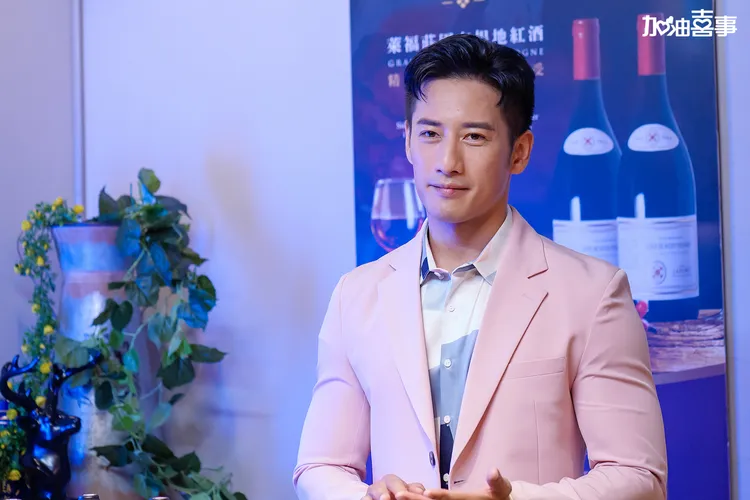 周孝安擔心自己過年變胖。TVBS 提供