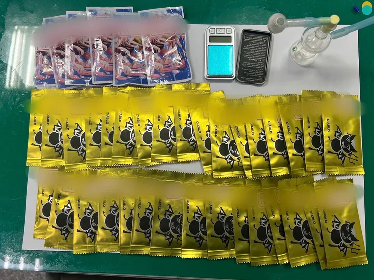 警方查獲的毒品。翻攝畫面