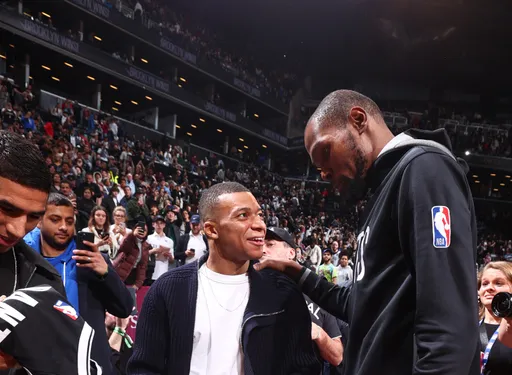 穆巴佩也懂籃球！選NBA最強5人竟沒有柯瑞？網友神解答