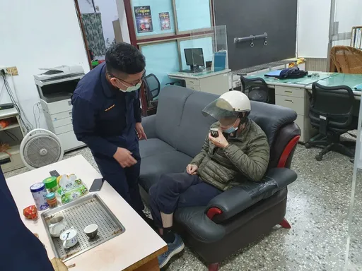 翻山越嶺去剪頭髮?台南老翁迷航50公里 被高雄警尋獲