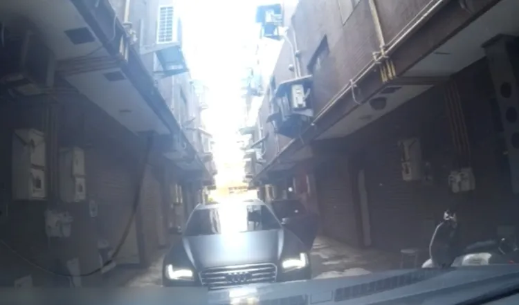 警方圍捕販毒集團。翻攝畫面