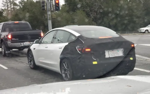 特斯拉秘密筹备Model 3大改款 路试谍照曝!售价有望降至「90万以下」