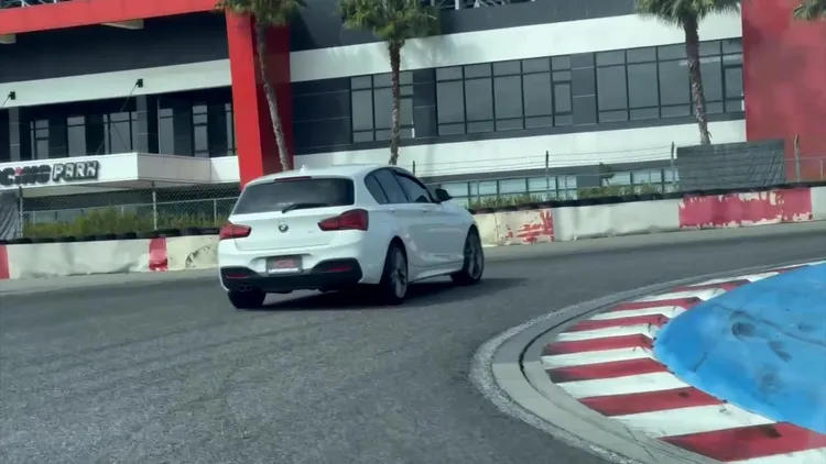 林先生說，在賽道開車抓地感會比較明顯。業者提供