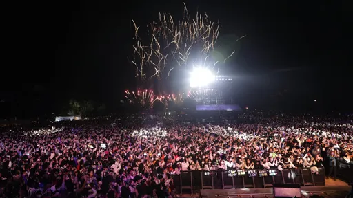 台南跨年煙火|150秒璀璨夜空 18萬人互道新年快樂!迎接2023