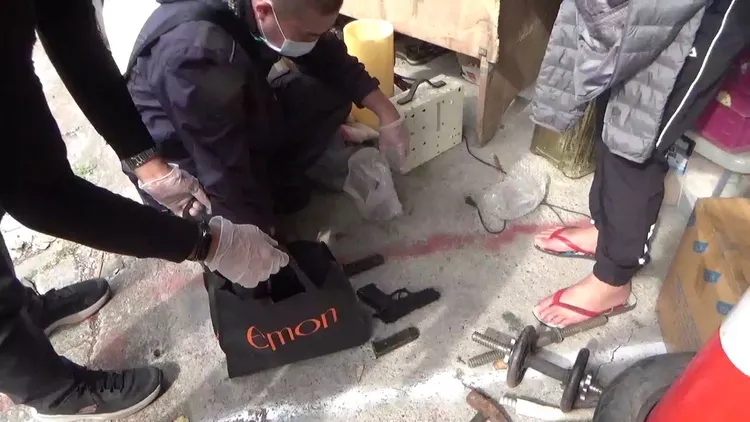 警方加強掃黑肅槍。讀者提供