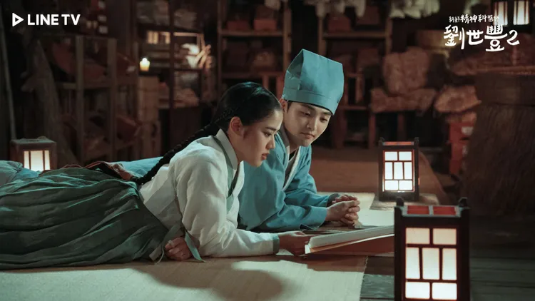 金香起(左)認為她和金旻載在劇中是靈魂伴侶。LINE TV提供