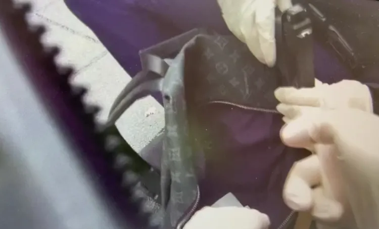 警方到場搜出槍枝。翻攝畫面