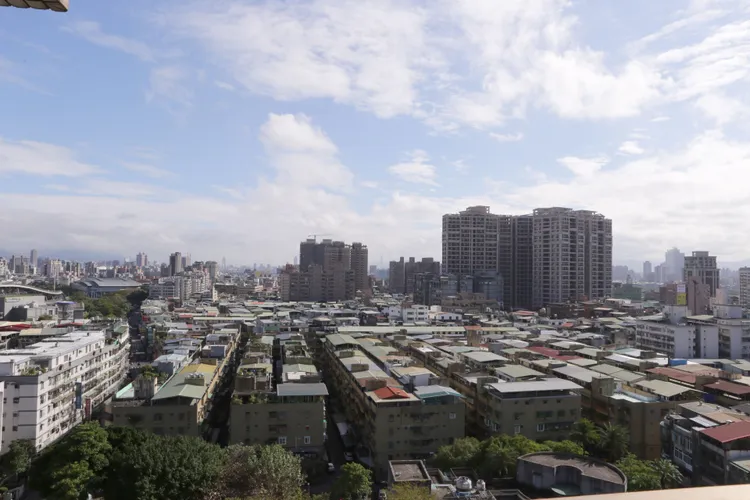 張世芳自宅視野寬闊。朱世閎攝