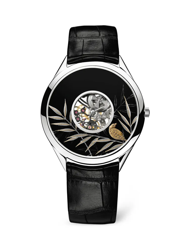 引入日本蒔繪工藝的Métiers d'Art系列La Symbolique des Laques 18K白金腕錶，產於2010年。品牌提供